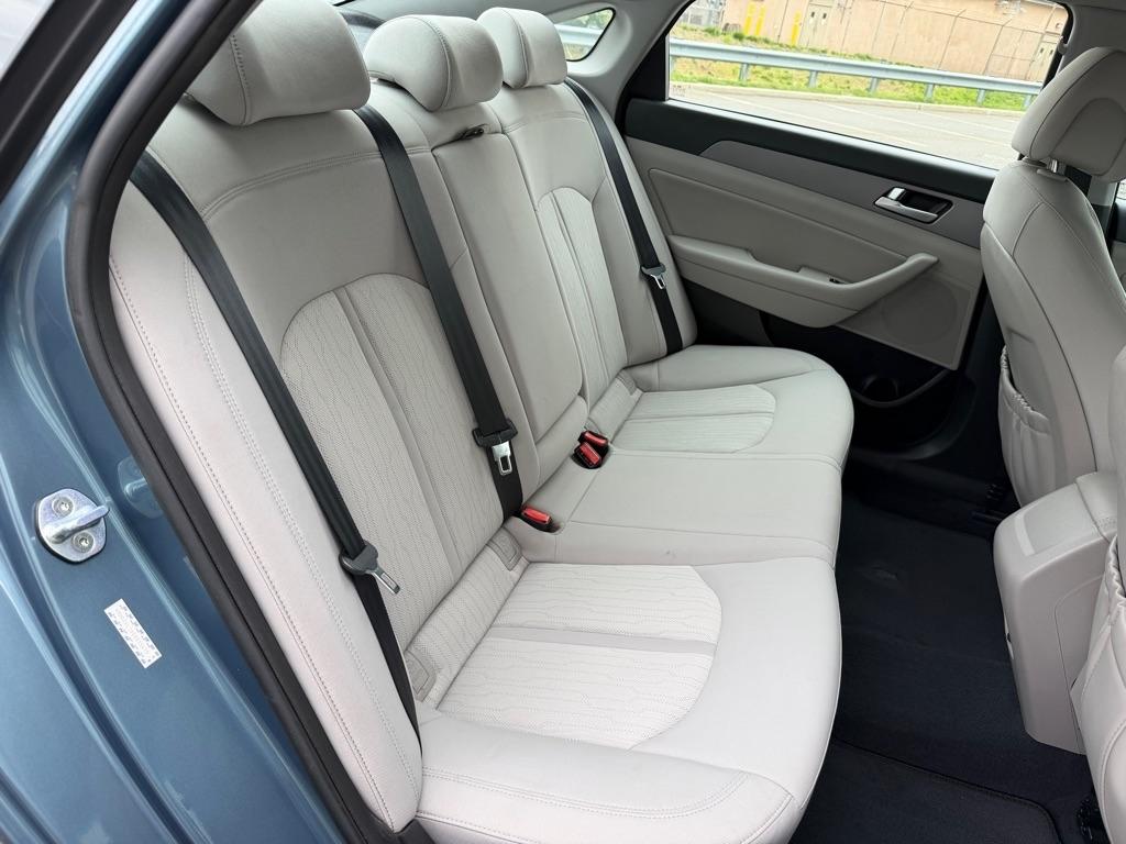 Hyundai Sonata Hybrid  2016