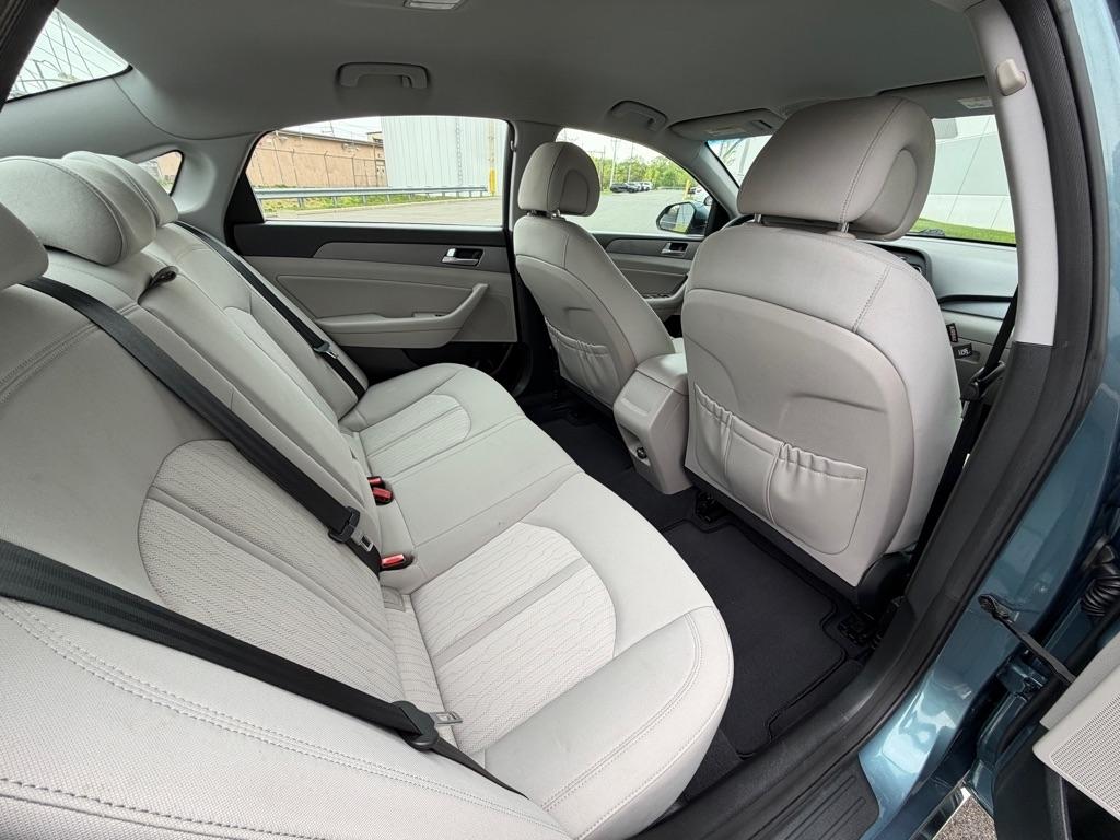 Hyundai Sonata Hybrid  2016