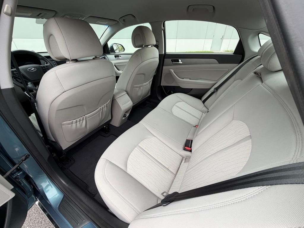 Hyundai Sonata Hybrid  2016