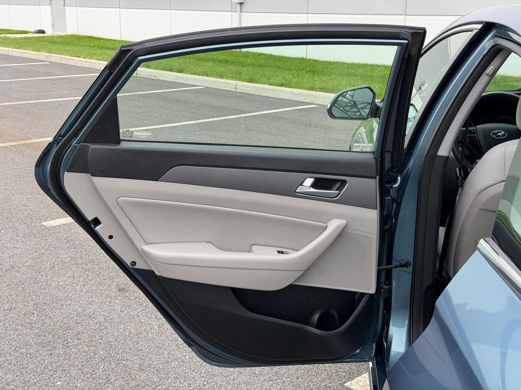 Hyundai Sonata Hybrid  2016