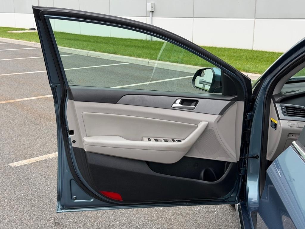 Hyundai Sonata Hybrid  2016