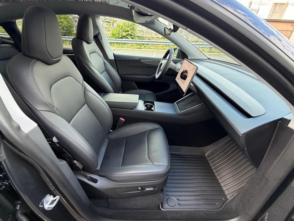 Tesla Model Y Long Range AWD 2026