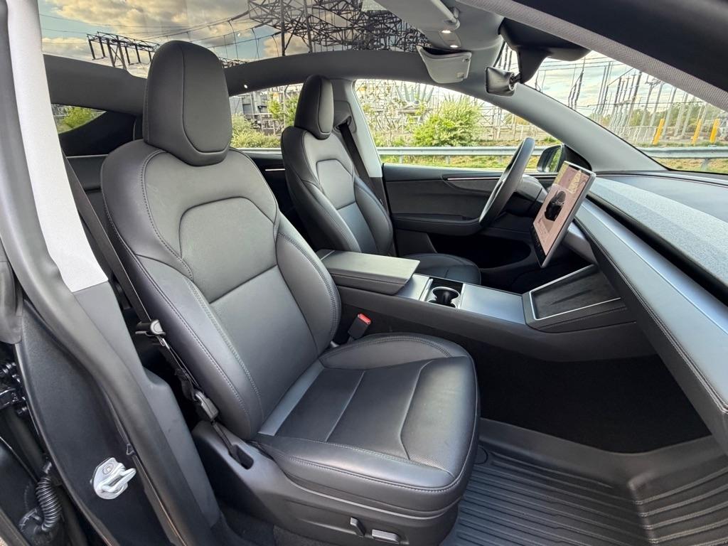 Tesla Model Y Long Range AWD 2026