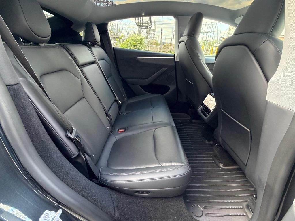 Tesla Model Y Long Range AWD 2026