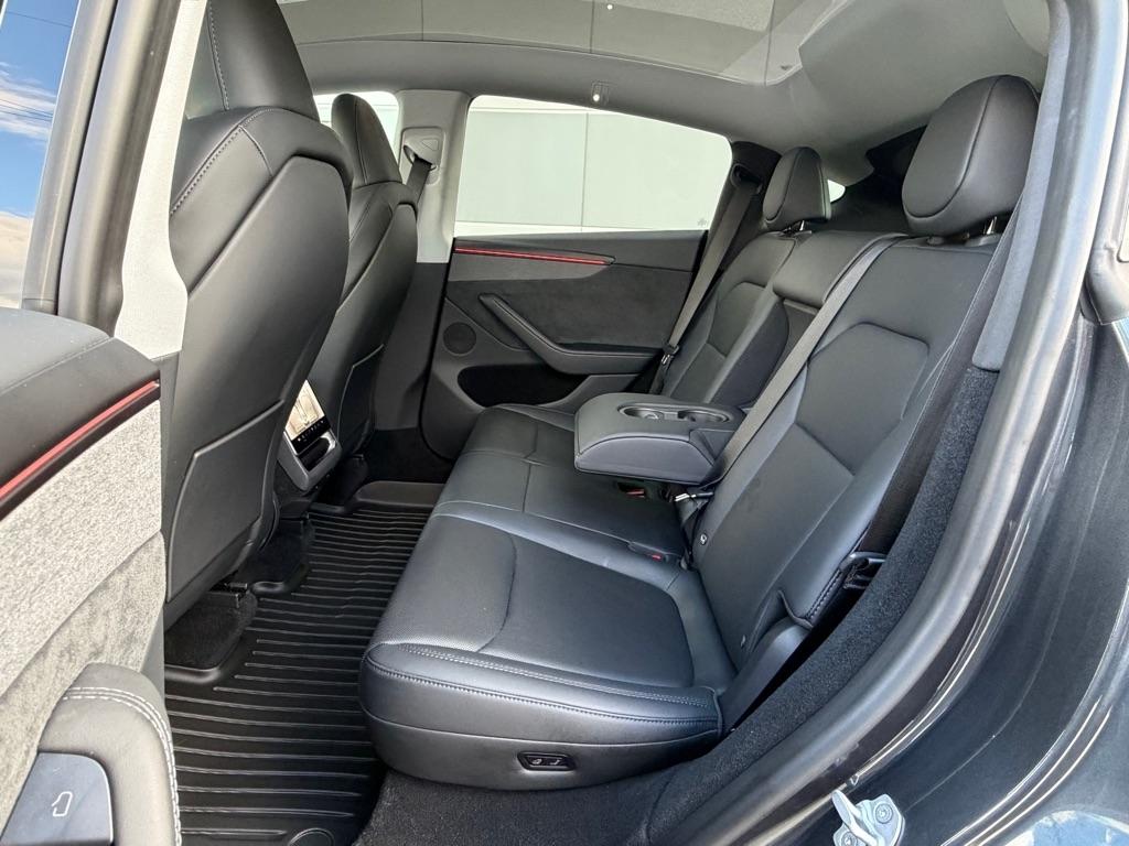 Tesla Model Y Long Range AWD 2026