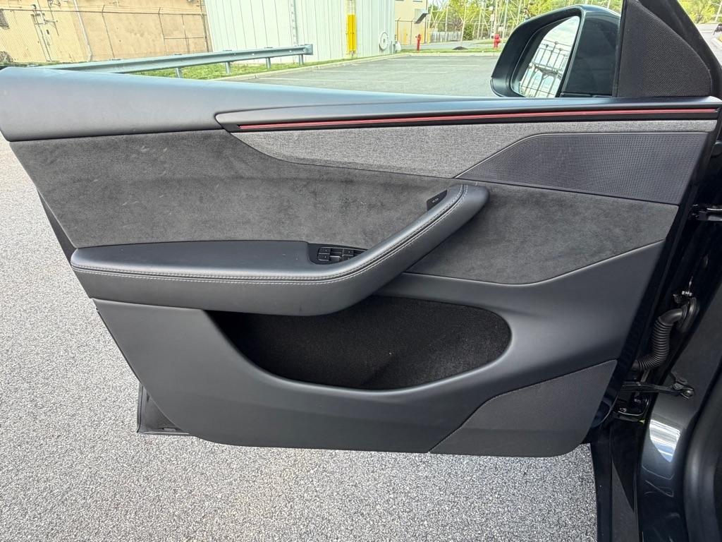 Tesla Model Y Long Range AWD 2026