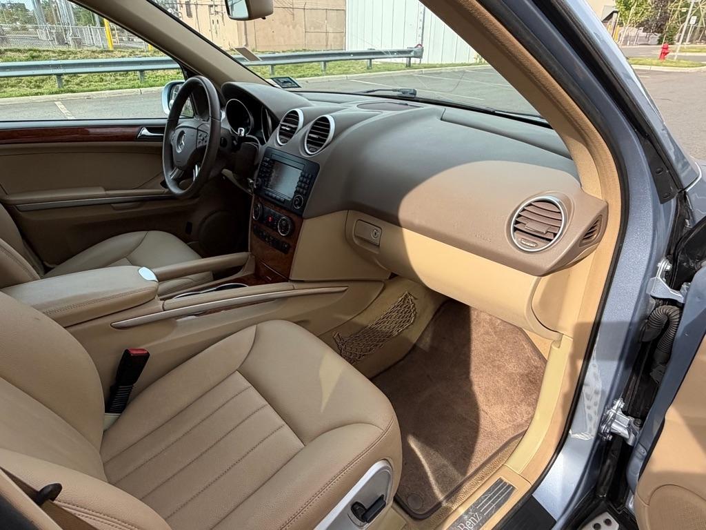 Mercedes-Benz M-Class 4MATIC 4dr 3.5L 2008