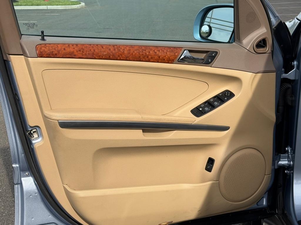 Mercedes-Benz M-Class 4MATIC 4dr 3.5L 2008