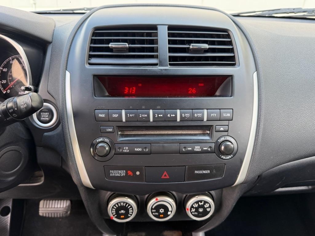 Mitsubishi Outlander Sport SE 2011