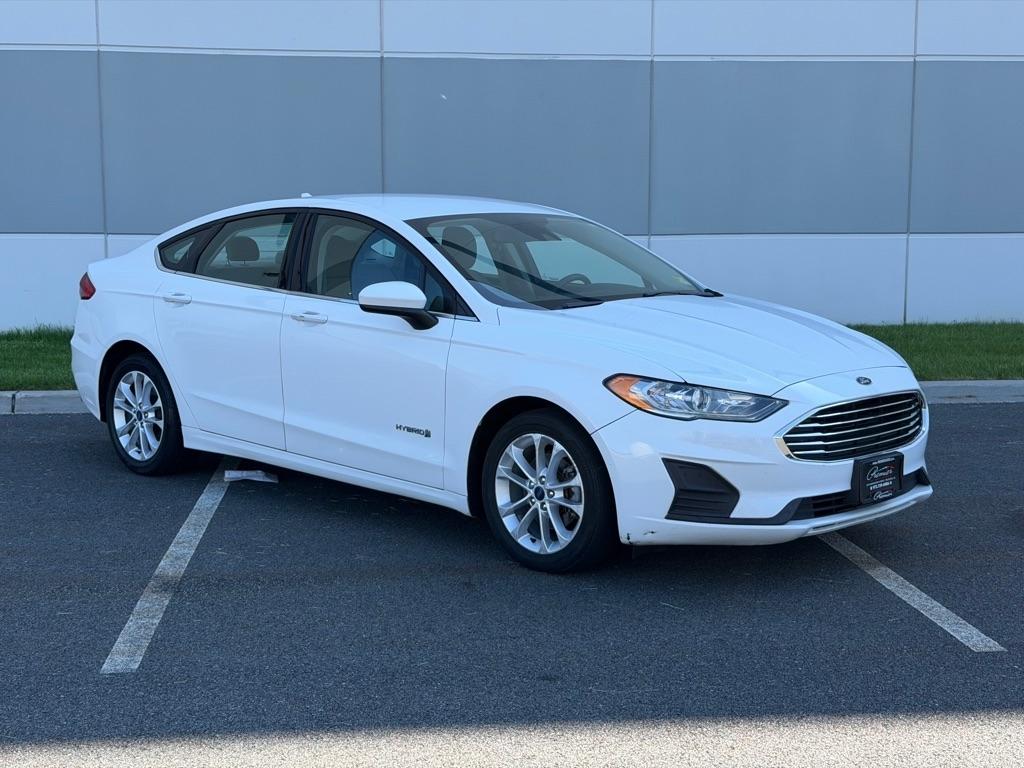 Ford Fusion Hybrid SE FWD 2019