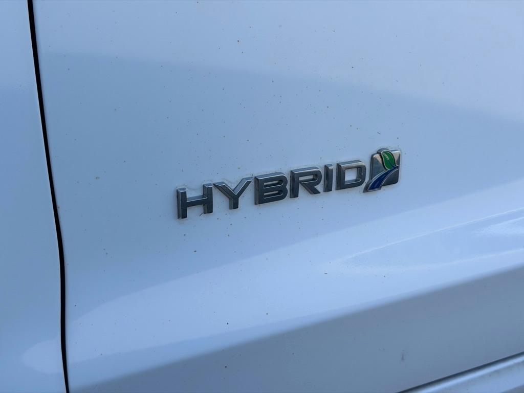 Ford Fusion Hybrid SE FWD 2019