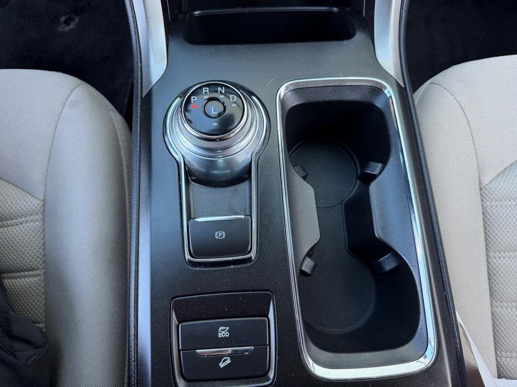 Ford Fusion Hybrid SE FWD 2019