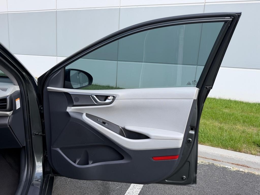 Hyundai Ioniq Plug-In Hybrid SE Hatchback 2020