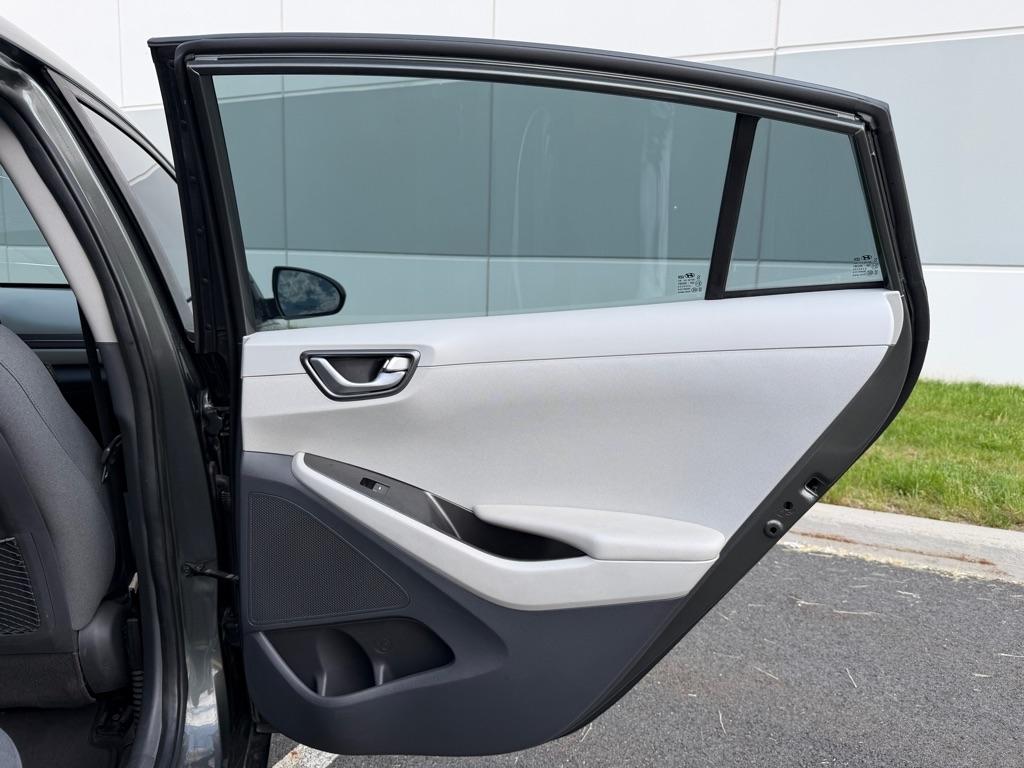 Hyundai Ioniq Plug-In Hybrid SE Hatchback 2020
