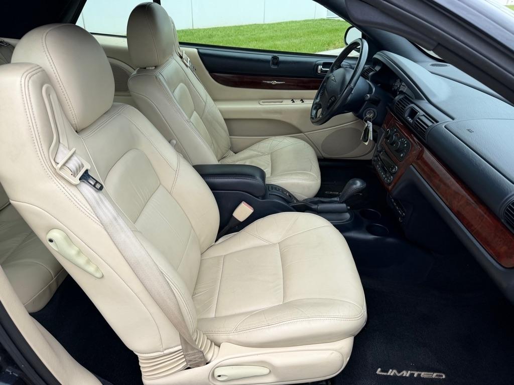 Chrysler Sebring 2dr Convertible Limited 2002