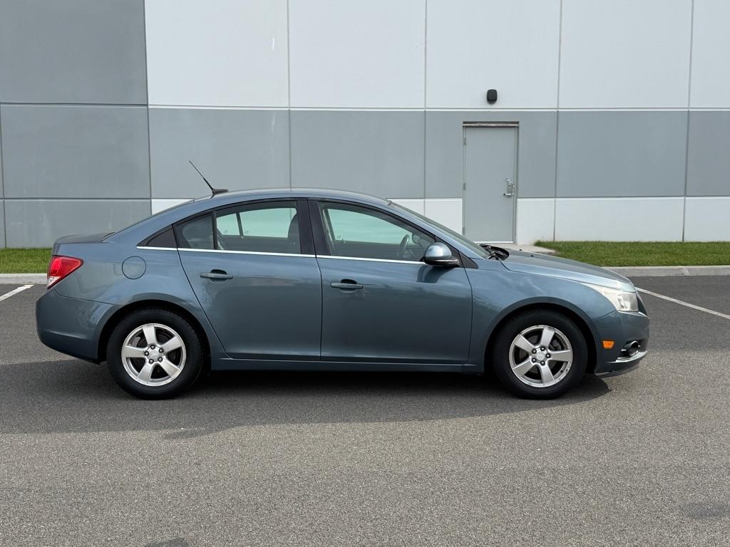 Chevrolet Cruze 4dr Sdn LT w/1LT 2012