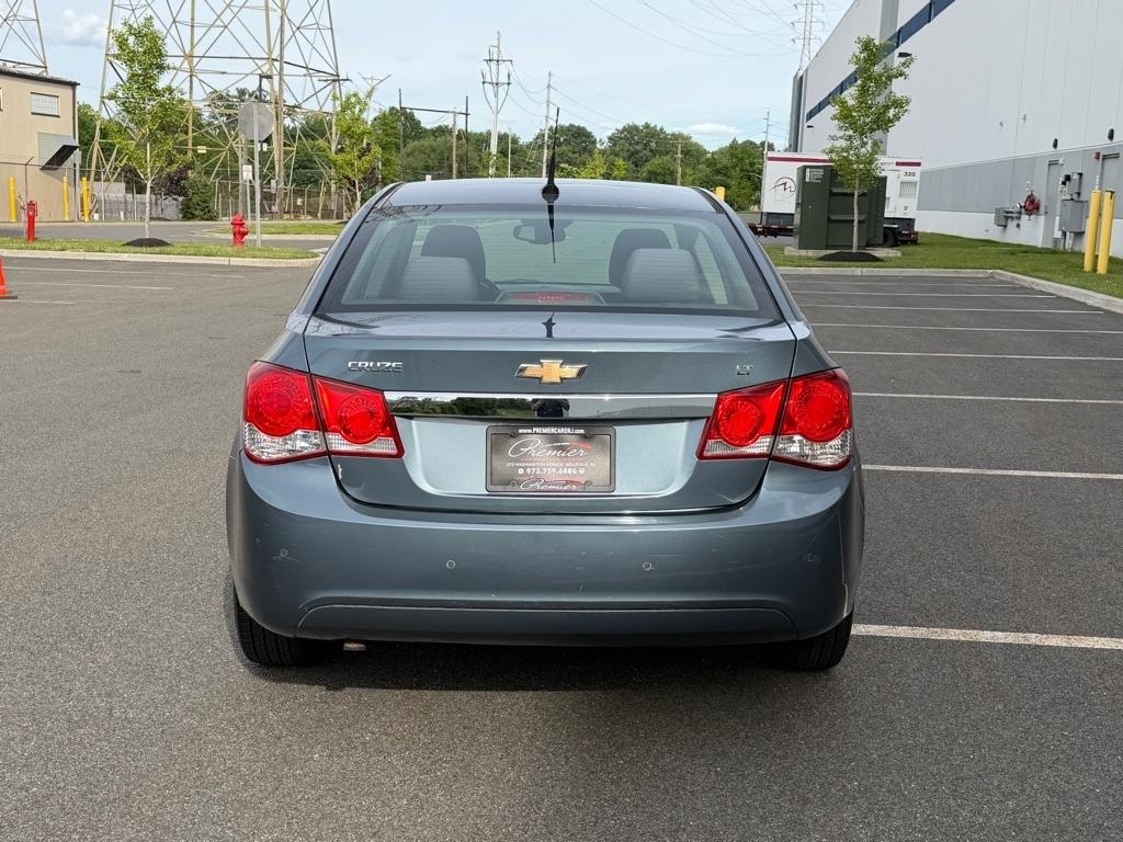 Chevrolet Cruze 4dr Sdn LT w/1LT 2012