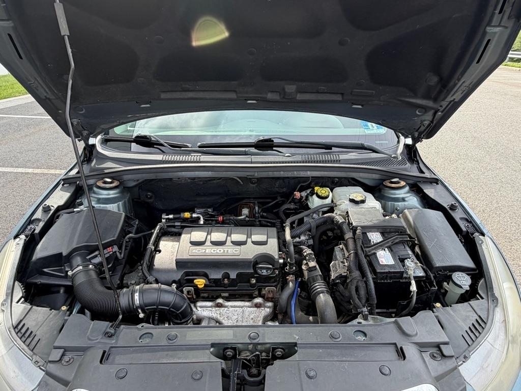Chevrolet Cruze 4dr Sdn LT w/1LT 2012