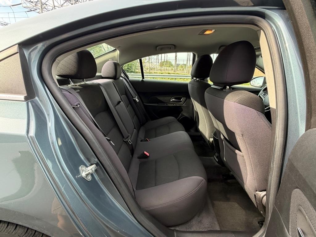 Chevrolet Cruze 4dr Sdn LT w/1LT 2012