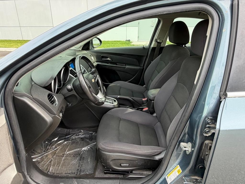 Chevrolet Cruze 4dr Sdn LT w/1LT 2012