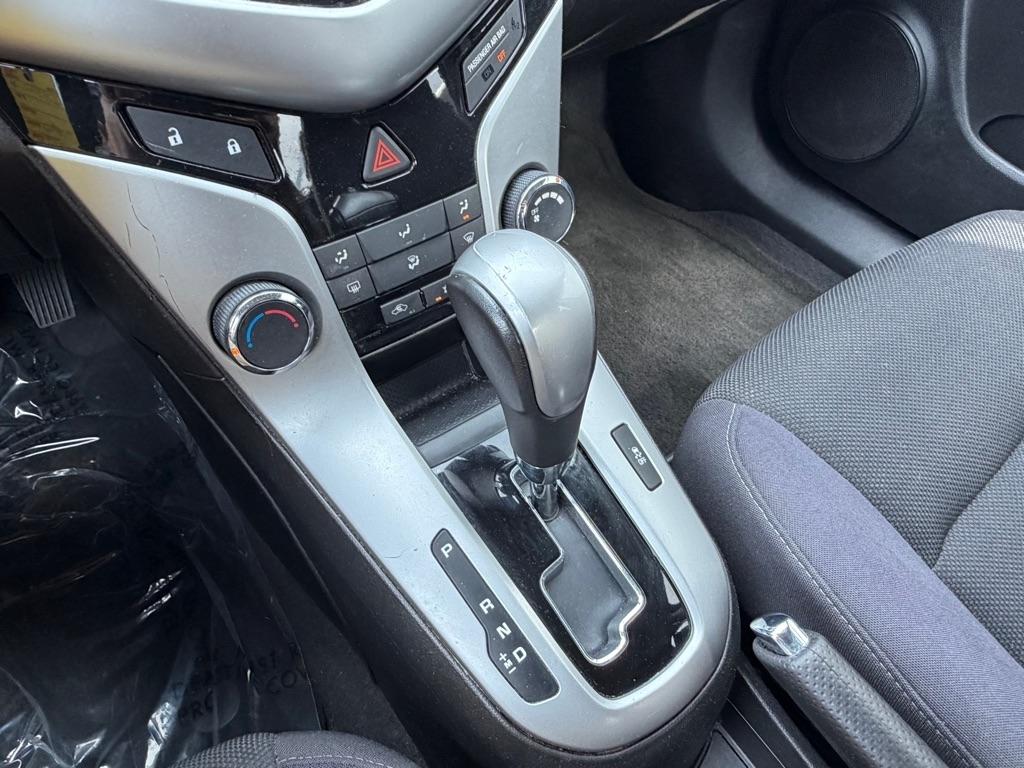 Chevrolet Cruze 4dr Sdn LT w/1LT 2012