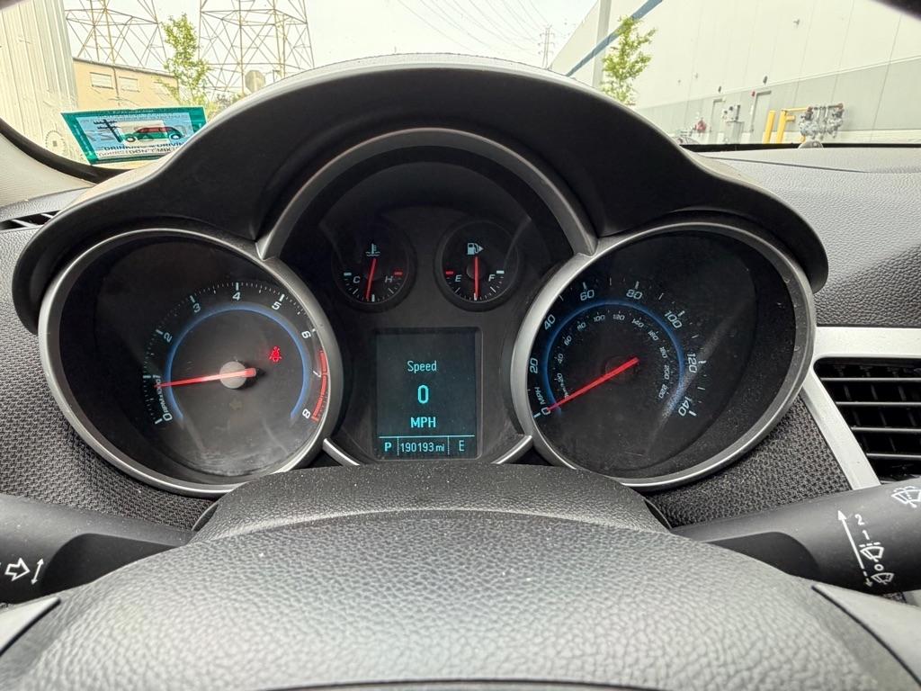 Chevrolet Cruze 4dr Sdn LT w/1LT 2012
