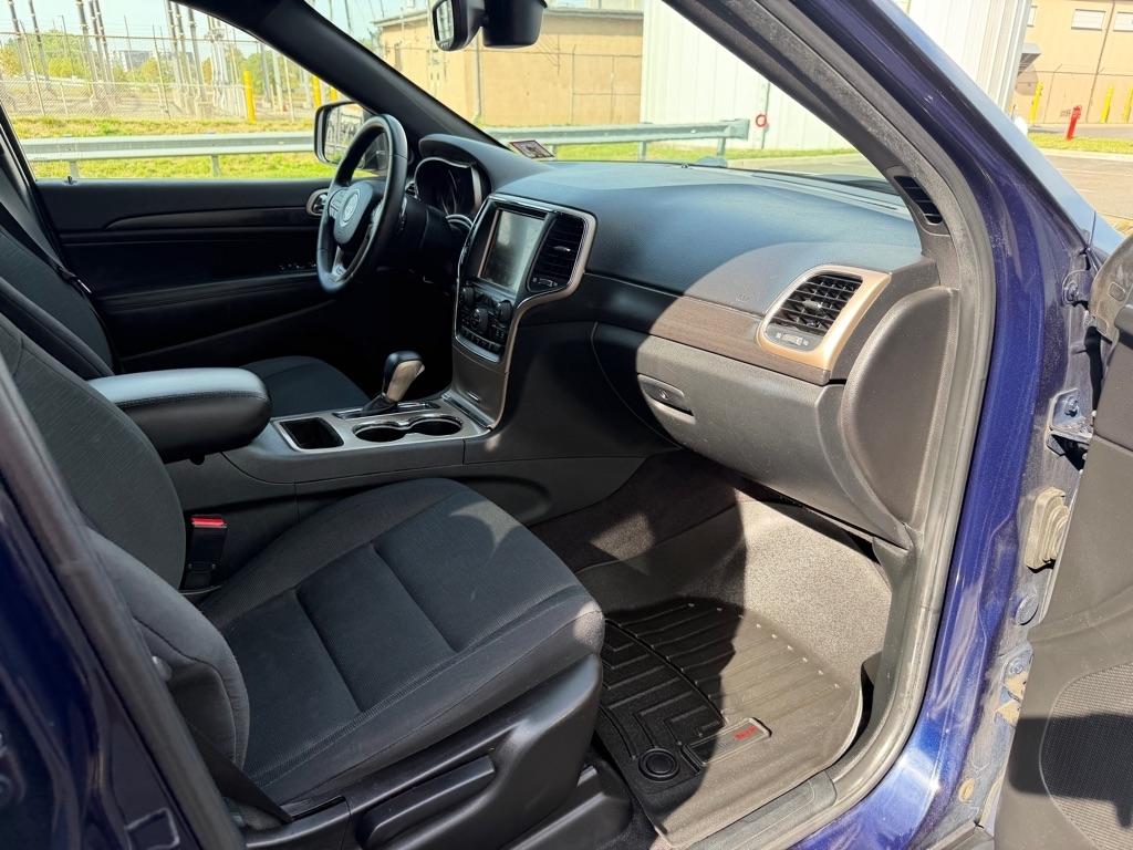 Jeep Grand Cherokee Laredo 4x4 2017