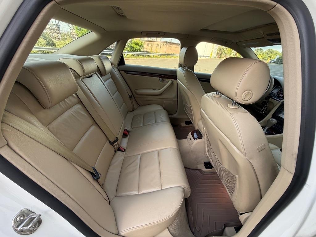 Audi A4 2.0T quattro 2006