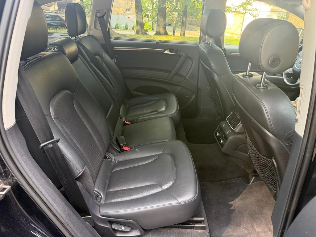 Audi Q7 quattro 4dr 3.0T S line 2012