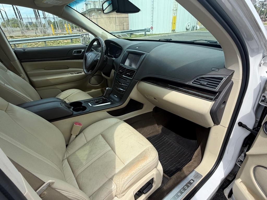 Lincoln MKT 4dr Wgn 3.5L AWD EcoBoost 2013