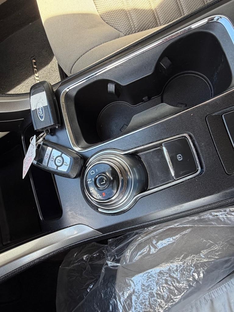Ford Fusion SE FWD 2020