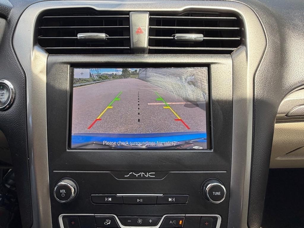Ford Fusion SE FWD 2020