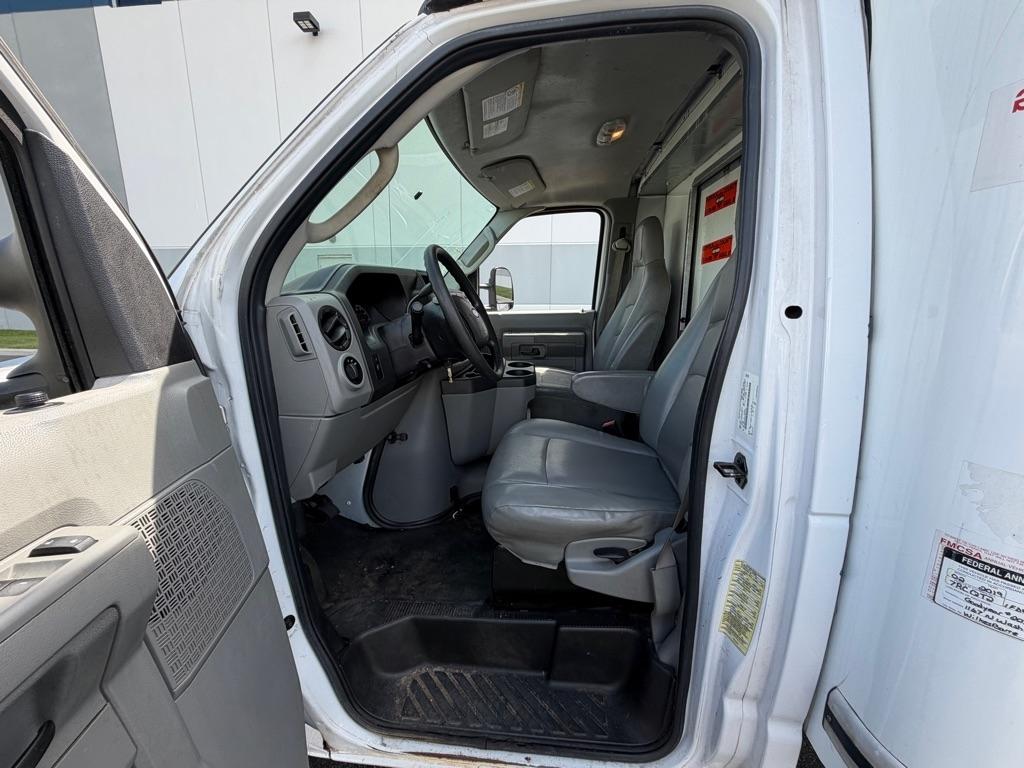 Ford E-Series Cutaway  2019