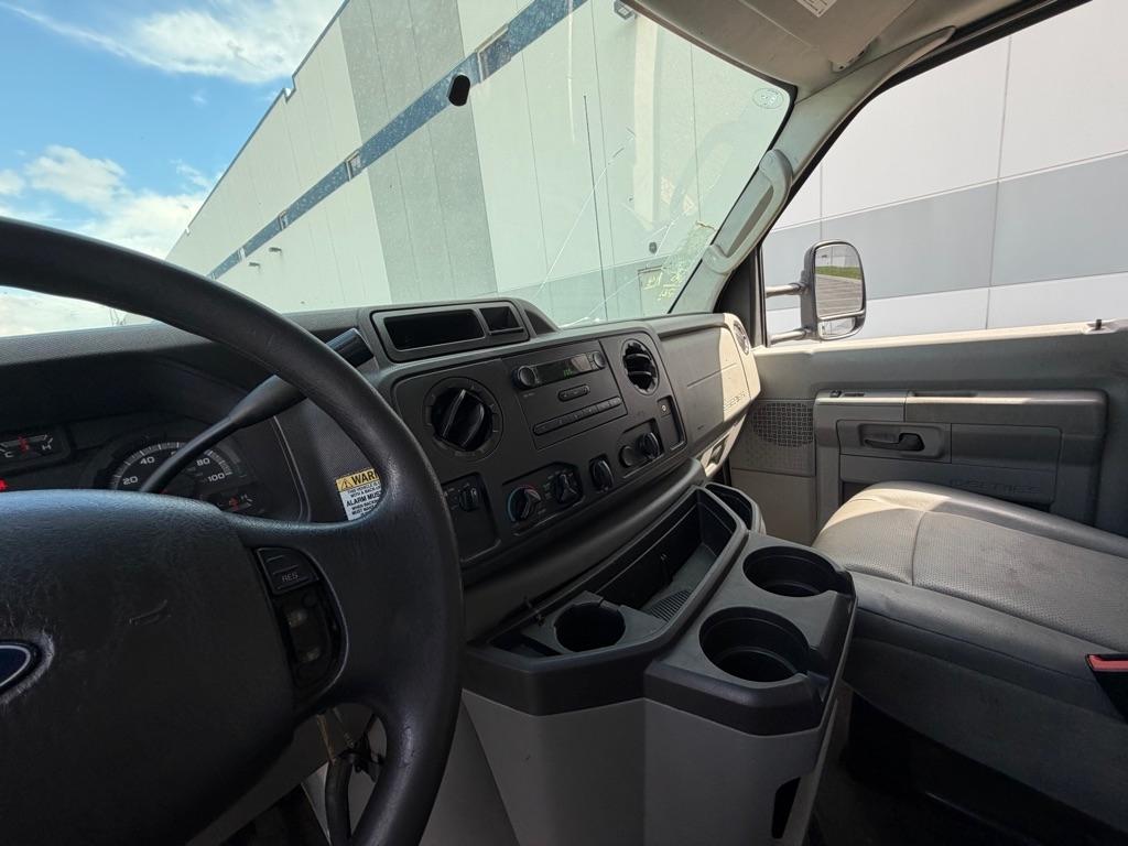 Ford E-Series Cutaway  2019
