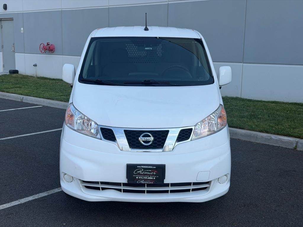 Nissan NV 200 SV Cargo Van 2017