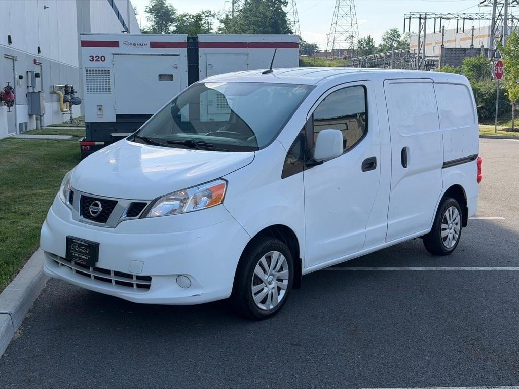 Nissan NV 200 SV Cargo Van 2017