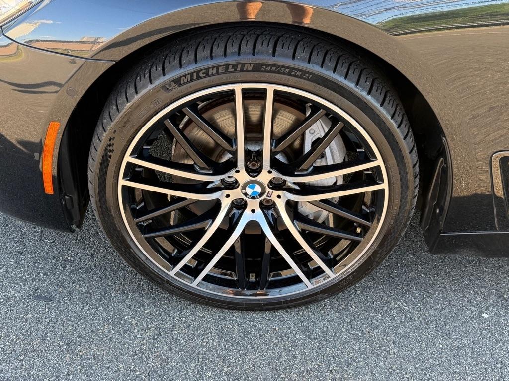 BMW 7 Series 750i xDrive Sedan 2018