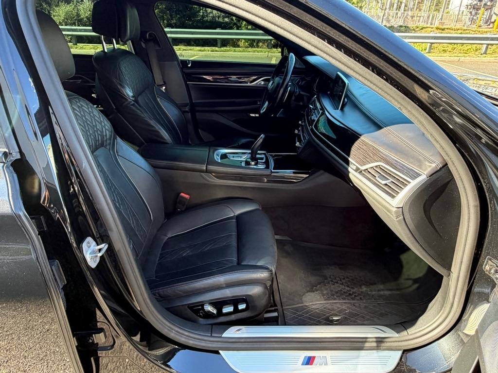 BMW 7 Series 750i xDrive Sedan 2018