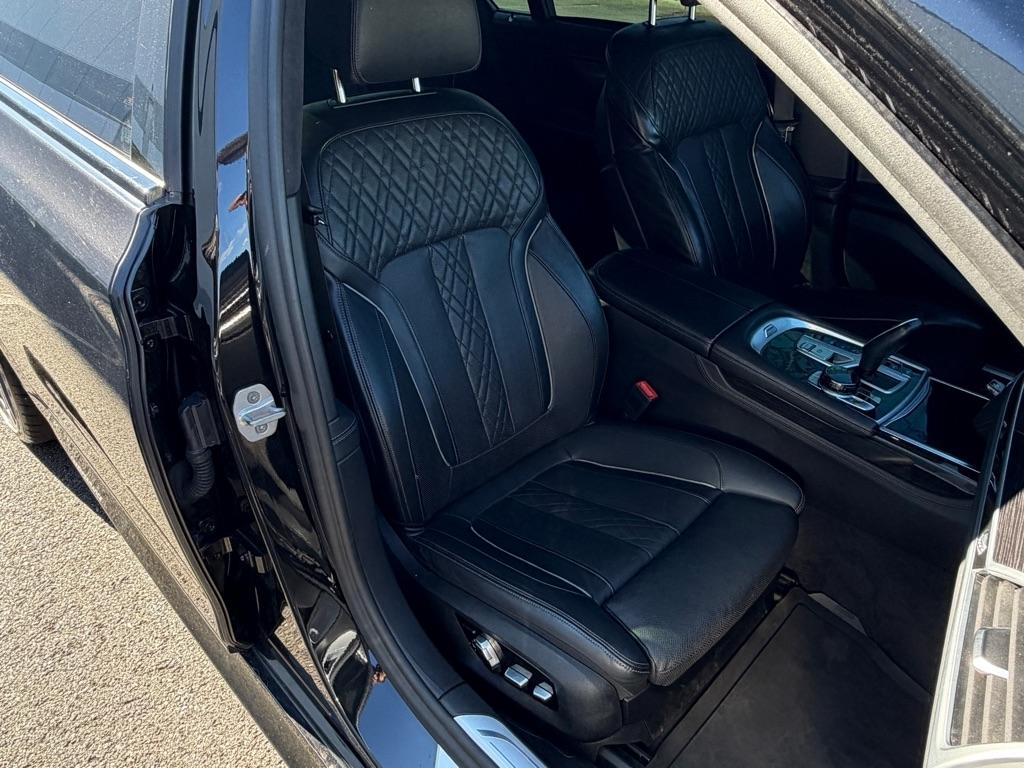 BMW 7 Series 750i xDrive Sedan 2018