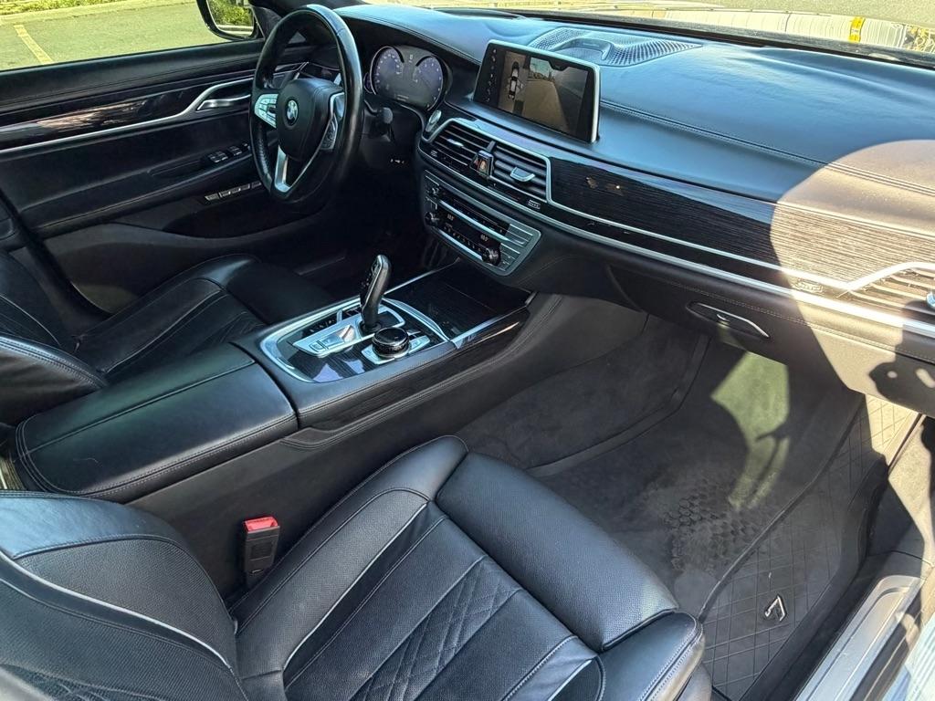 BMW 7 Series 750i xDrive Sedan 2018