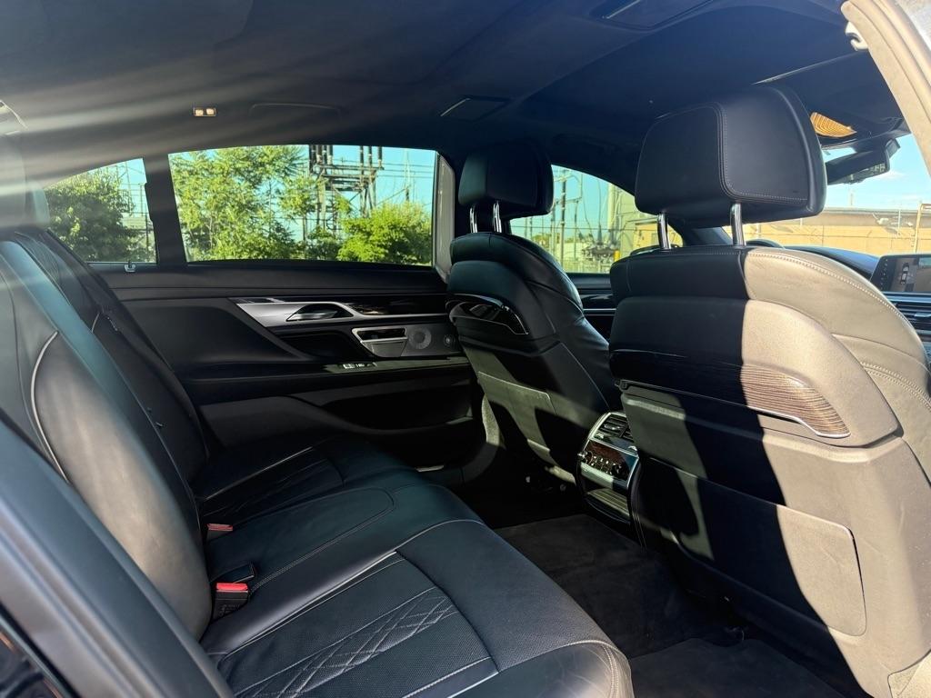 BMW 7 Series 750i xDrive Sedan 2018