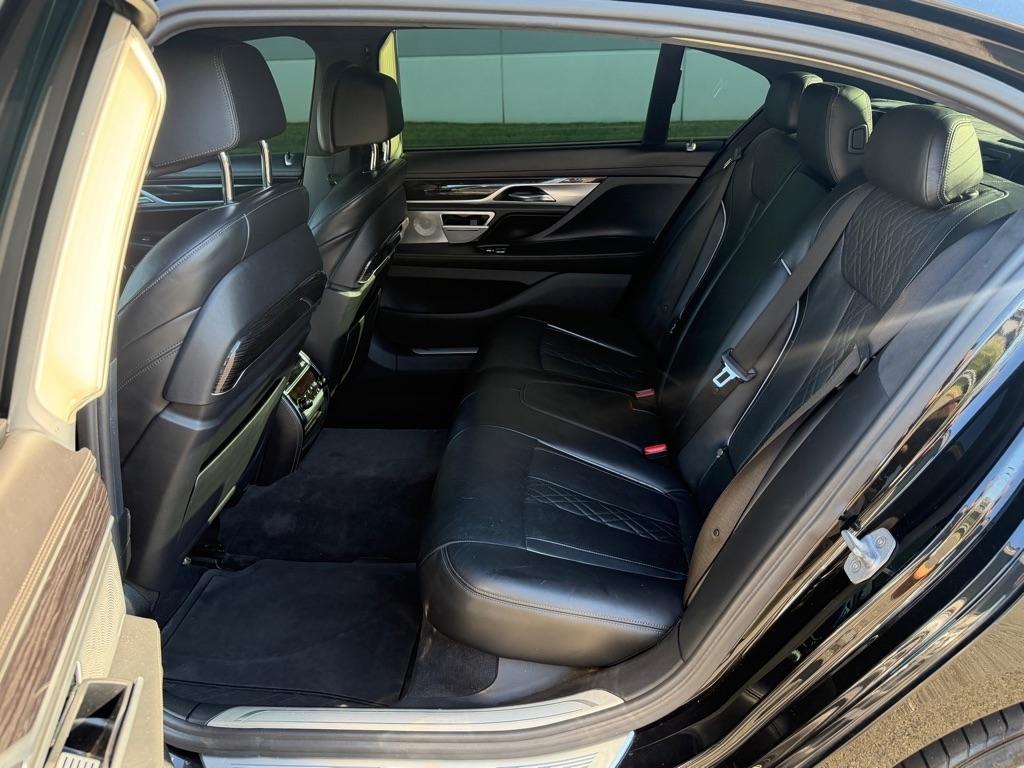 BMW 7 Series 750i xDrive Sedan 2018