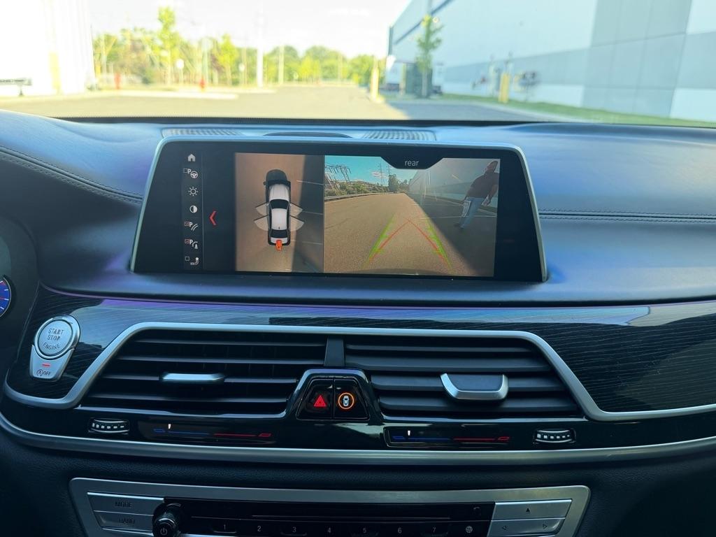 BMW 7 Series 750i xDrive Sedan 2018