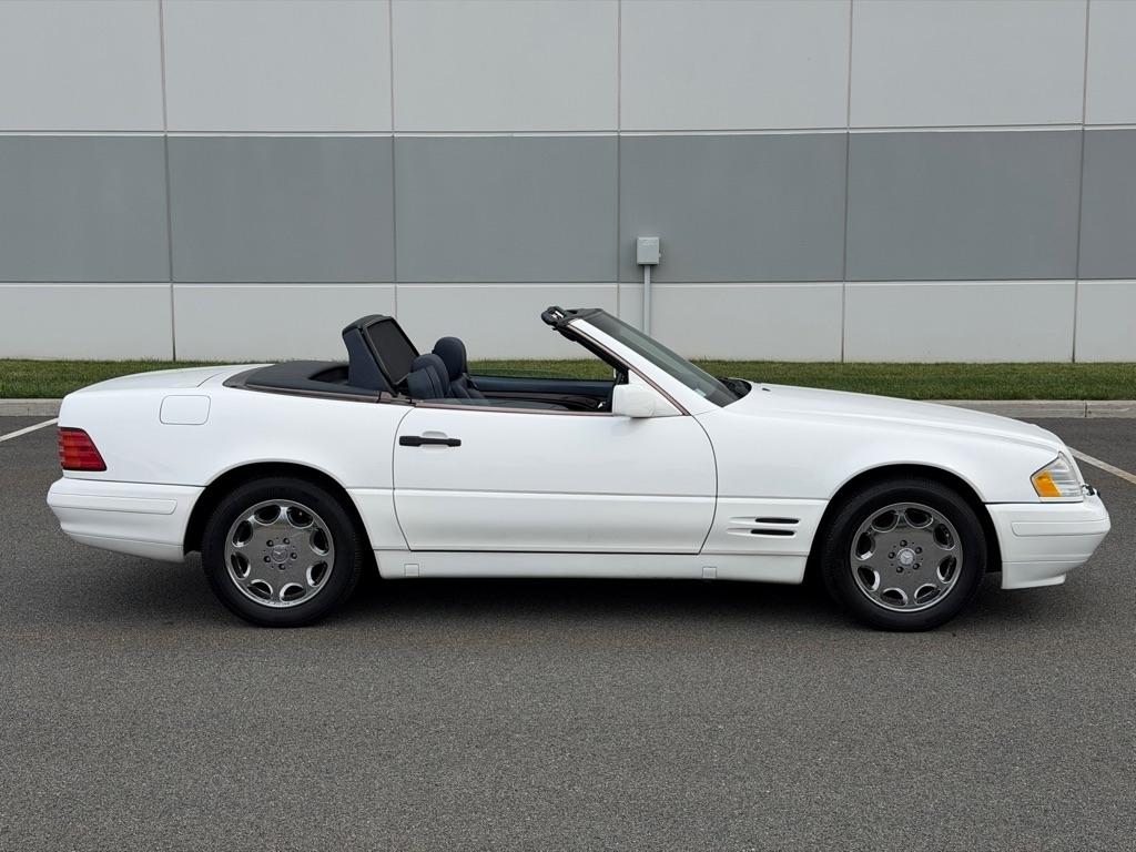 Mercedes-Benz SL Class 2dr Roadster 3.2L 1996