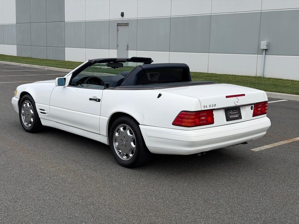 Mercedes-Benz SL Class 2dr Roadster 3.2L 1996