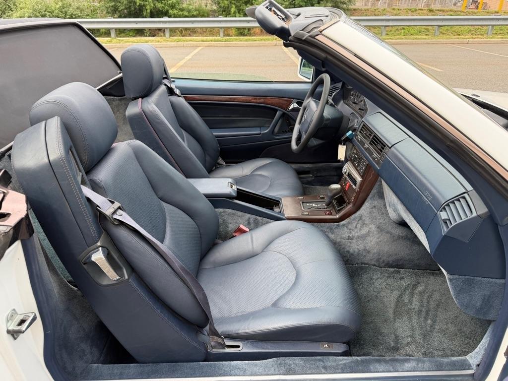 Mercedes-Benz SL Class 2dr Roadster 3.2L 1996