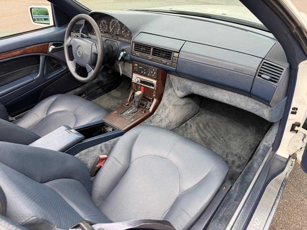 Mercedes-Benz SL Class 2dr Roadster 3.2L 1996