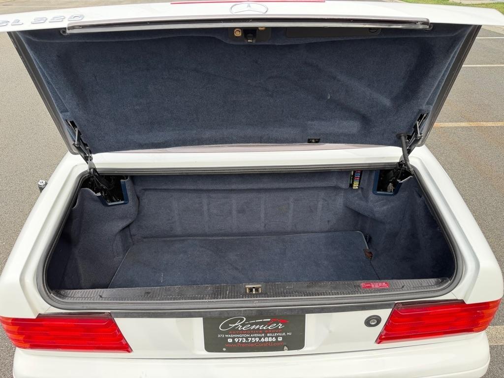 Mercedes-Benz SL Class 2dr Roadster 3.2L 1996