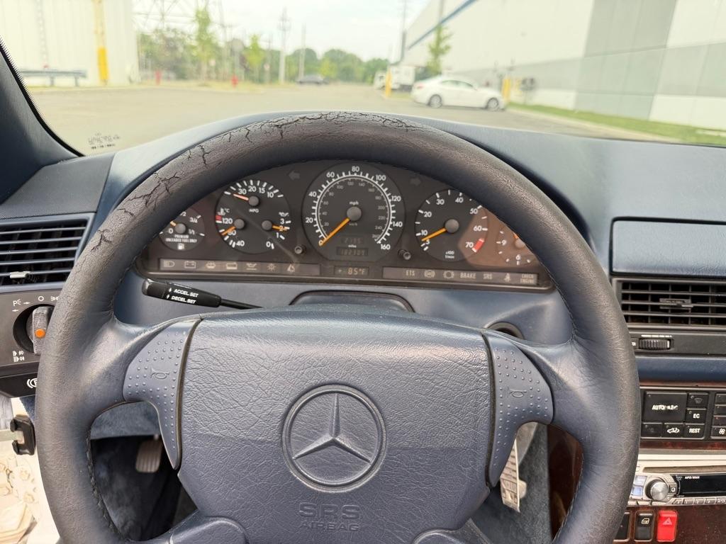 Mercedes-Benz SL Class 2dr Roadster 3.2L 1996