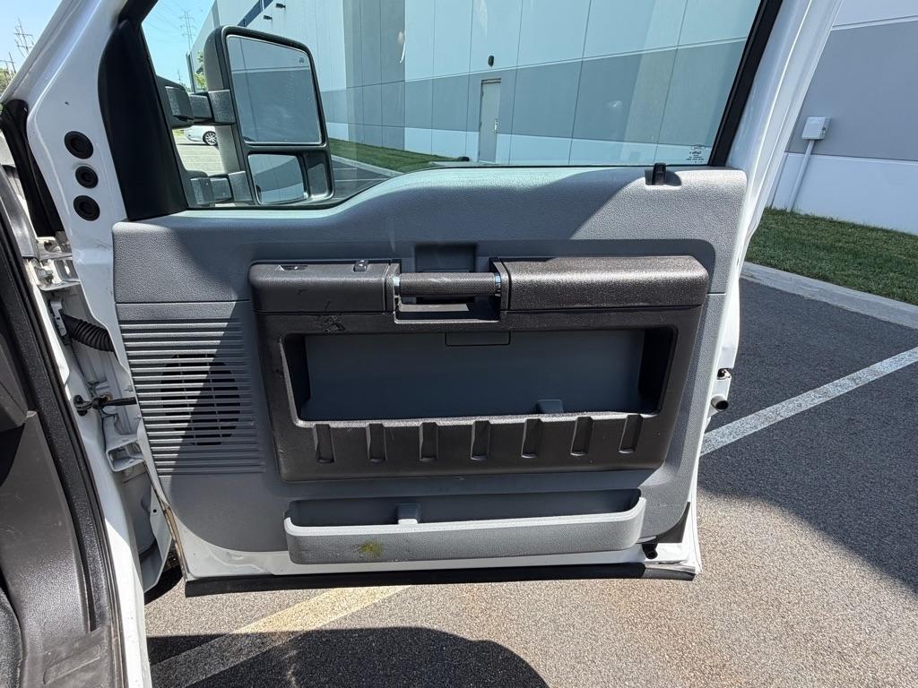 Ford Super Duty F-250 SRW  2013